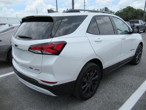 Pearl 2023 Chevrolet Equinox RS