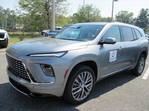 Moonstone 2026 Buick Enclave Avenir