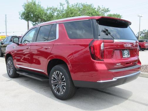 2025 GMC Yukon Elevation