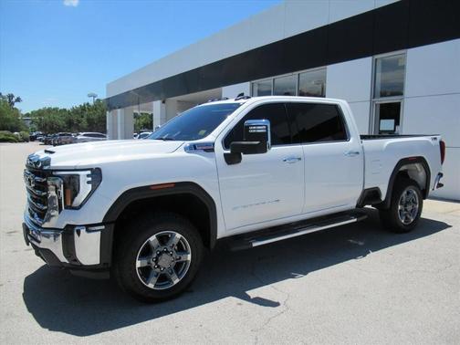 Summit White 2025 GMC Sierra 2500 SLE