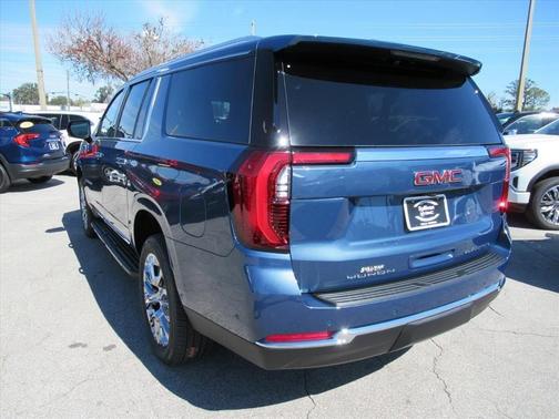 Metallic 2026 GMC Yukon XL Elevation