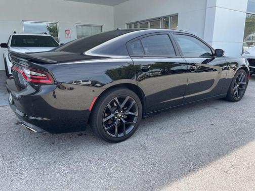 Pitch Black Clearcoat 2021 Dodge Charger SXT