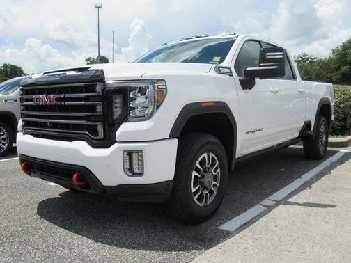 Summit White 2023 GMC Sierra 3500 AT4