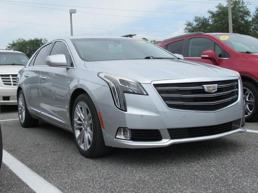 Radiant Silver Metallic 2019 Cadillac XTS Luxury