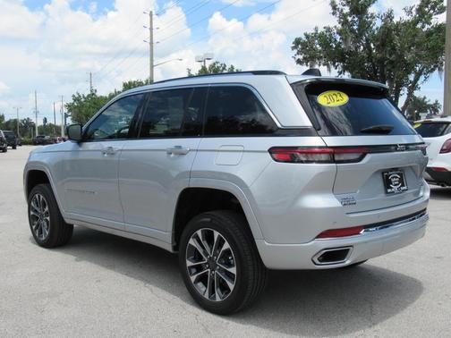 2023 Jeep Grand Cherokee Overland