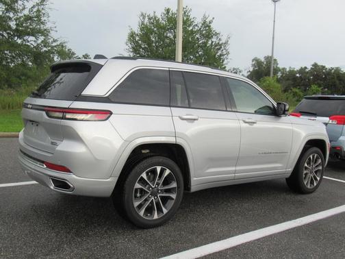 2023 Jeep Grand Cherokee Overland