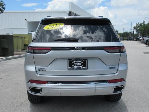 2023 Jeep Grand Cherokee Overland
