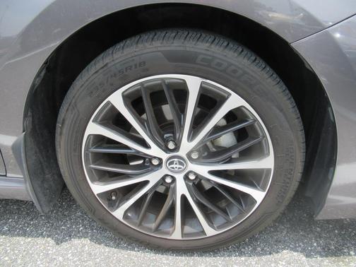 2019 Toyota Camry SE
