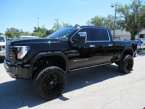 Onyx Black 2025 GMC Sierra 2500 Denali Ultimate