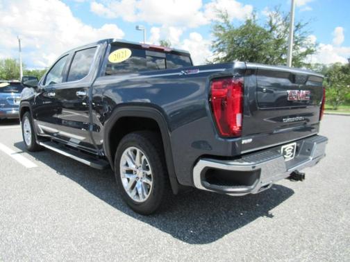 Dark Sky Metallic 2021 GMC Sierra 1500 SLT