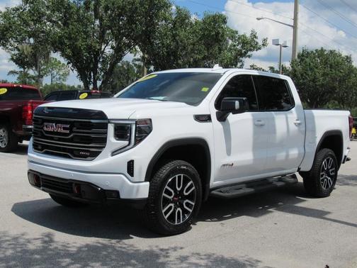 2025 GMC Sierra 1500 AT4