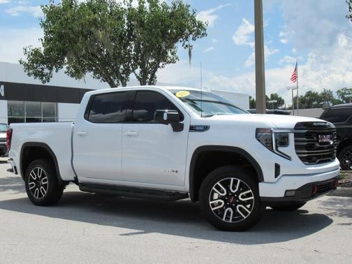 2025 GMC Sierra 1500 AT4