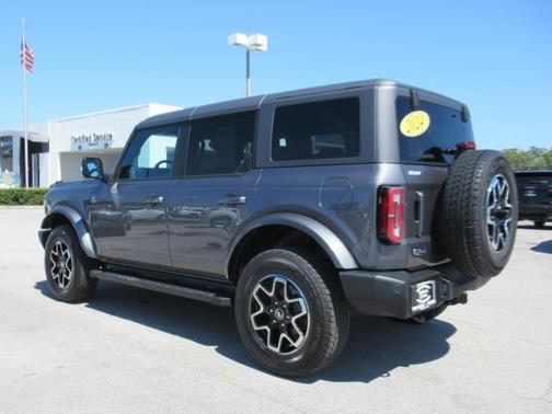 2024 Ford Bronco Outer Banks