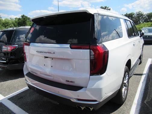 Summit White 2025 GMC Yukon XL Denali
