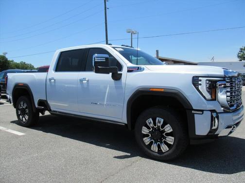 Glacier White 2026 GMC Sierra 2500 Denali