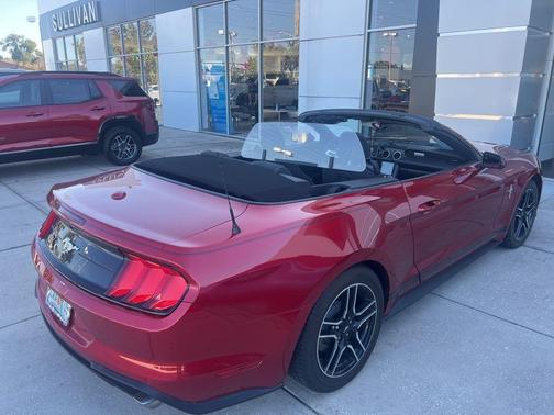 2021 Ford Mustang EcoBoost