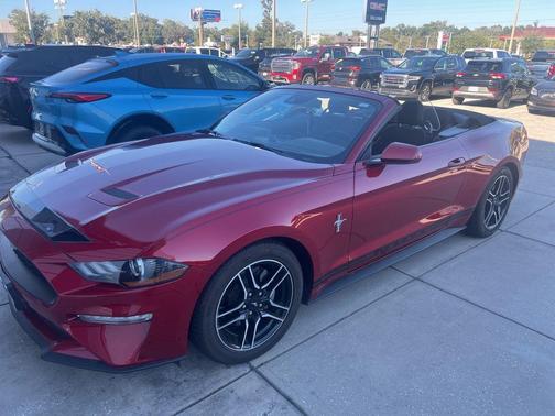 2021 Ford Mustang EcoBoost