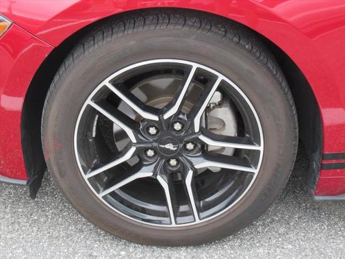2021 Ford Mustang EcoBoost