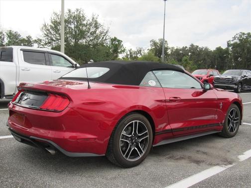 2021 Ford Mustang EcoBoost