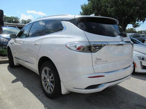2022 Buick Enclave Avenir