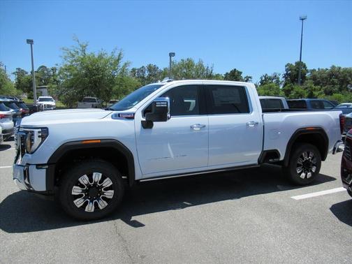 Glacier White 2026 GMC Sierra 2500 Denali