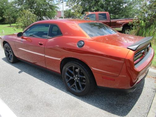 Sinamon Stick 2020 Dodge Challenger SXT