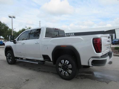 2025 GMC Sierra 2500 Denali
