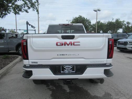 2025 GMC Sierra 2500 Denali