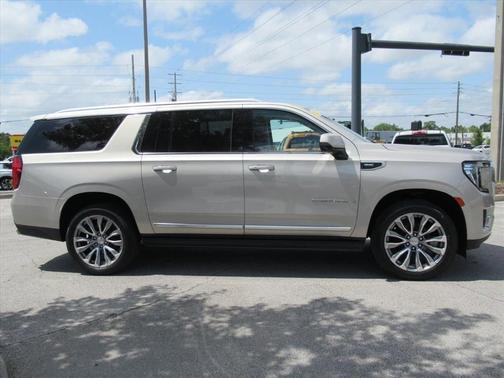 Beige Pearl Metallic 2021 GMC Yukon XL Denali