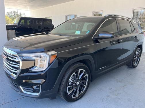 Ebony Twilight Metallic 2023 GMC Terrain SLT