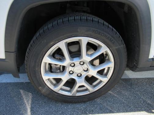 2023 Jeep Compass Latitude Lux