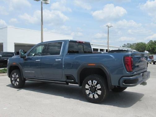 2025 GMC Sierra 2500 Denali