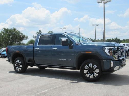 2025 GMC Sierra 2500 Denali