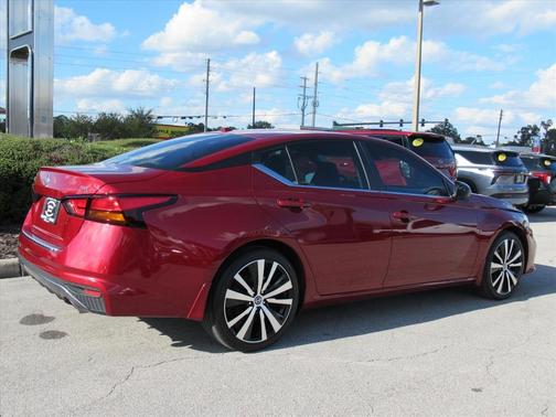 2022 Nissan Altima 2.5 SR