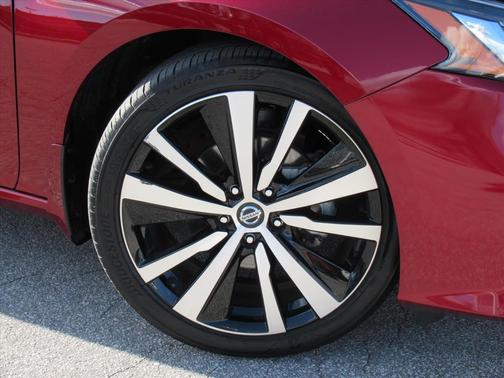 2022 Nissan Altima 2.5 SR