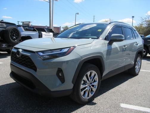 2023 Toyota RAV4 XLE Premium