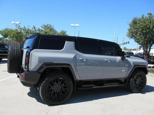 2025 GMC HUMMER EV SUV 2X