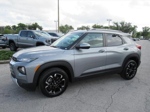 Sterling Gray Metallic 2023 Chevrolet Trailblazer LT