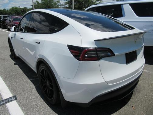 White 2022 Tesla Model Y Performance