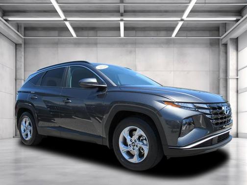 Dark Gray Metallic 2024 Hyundai TUCSON SEL