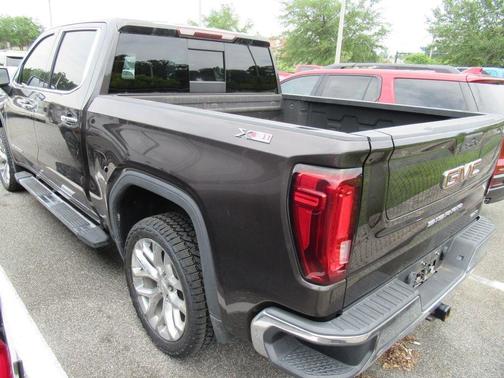 Brownstone Metallic 2021 GMC Sierra 1500 SLT