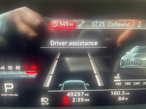 2023 Audi Q7 45 Premium Plus