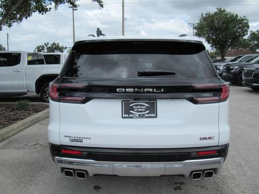 2026 GMC Acadia Denali