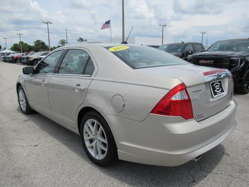 Gold 2010 Ford Fusion SEL