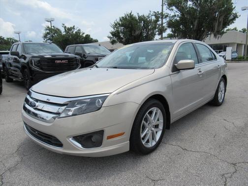Gold 2010 Ford Fusion SEL