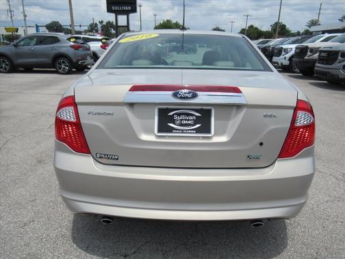 Gold 2010 Ford Fusion SEL