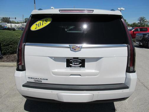 2018 Cadillac Escalade Luxury