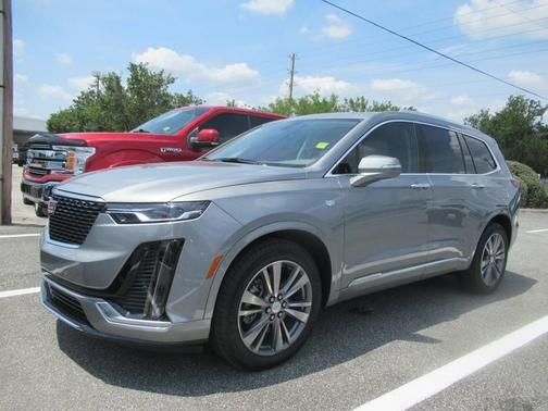 2025 Cadillac XT6 Premium Luxury FWD