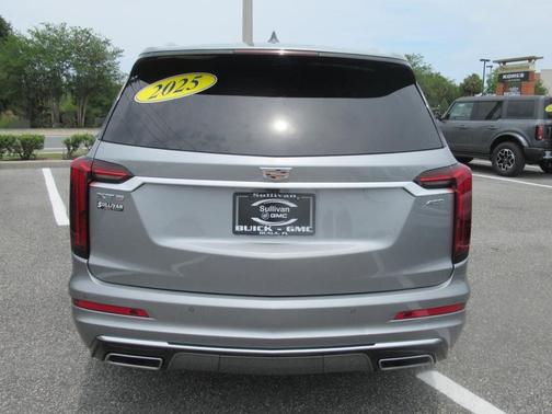2025 Cadillac XT6 Premium Luxury FWD