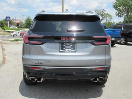 2025 GMC Acadia AT4